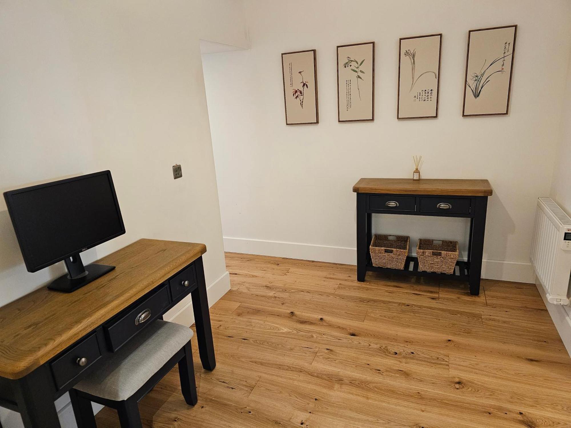 Spacious Modern 2-Bed Parking & Wi-Fi & 65"Oled Bristol Buitenkant foto